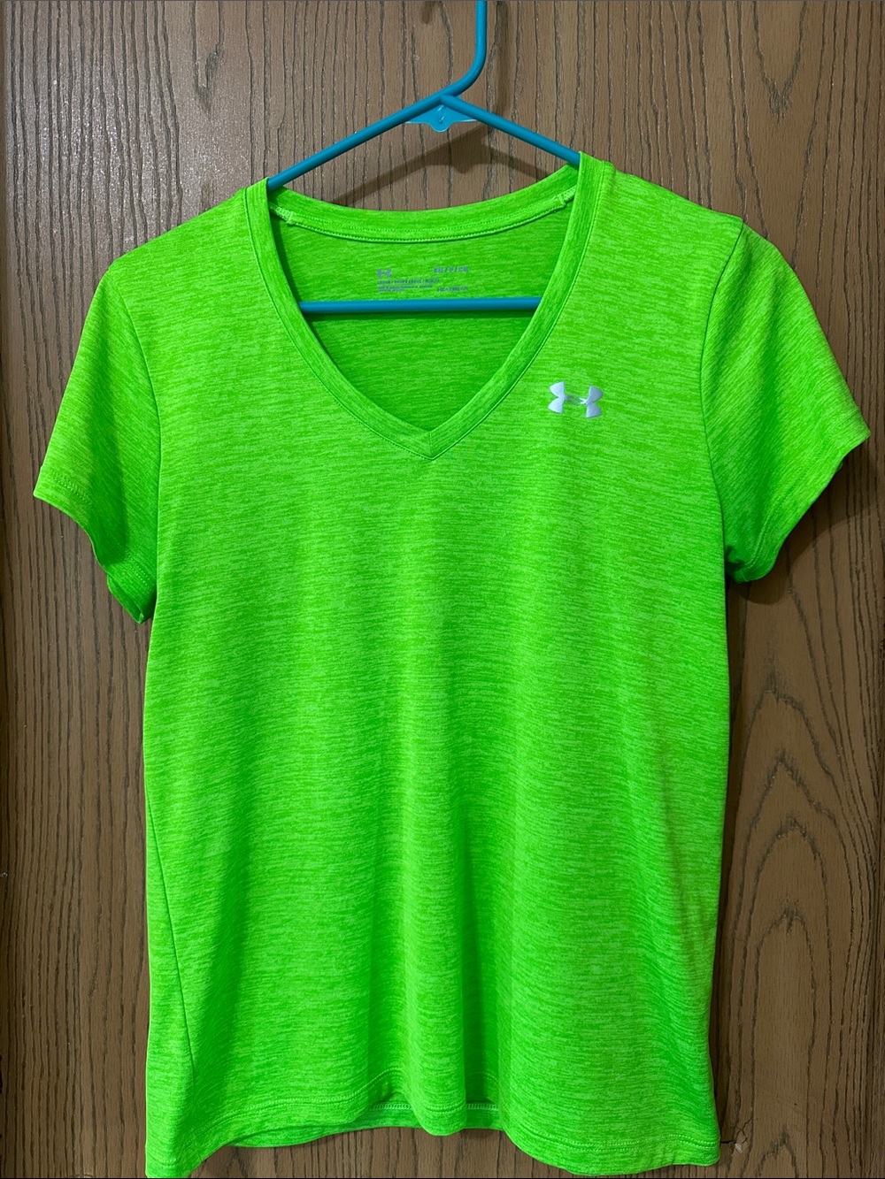 Under Armour Women's Neon Green V-Neck Short Sleeve Tee